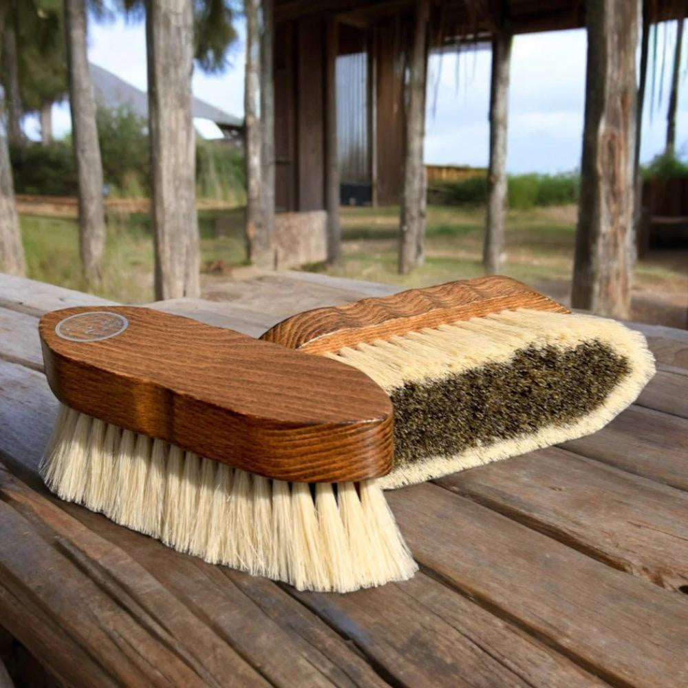 eco-horse-dust-buster-brush